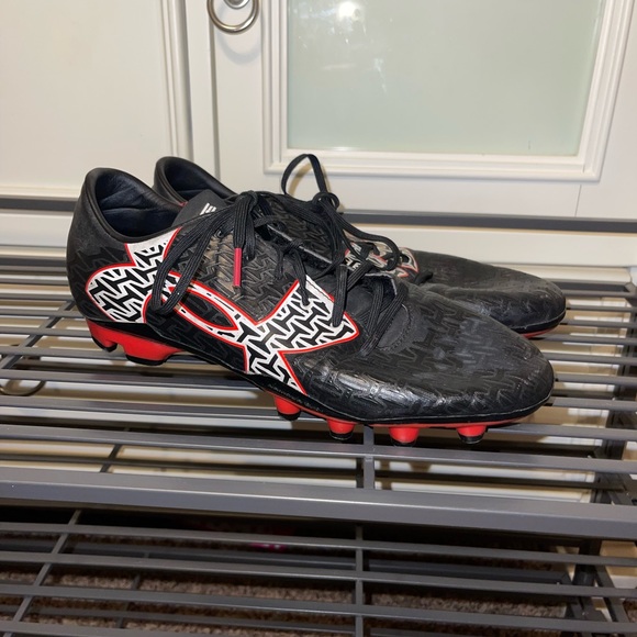Under Armour Soccer Cleats - Picture 1 of 2
